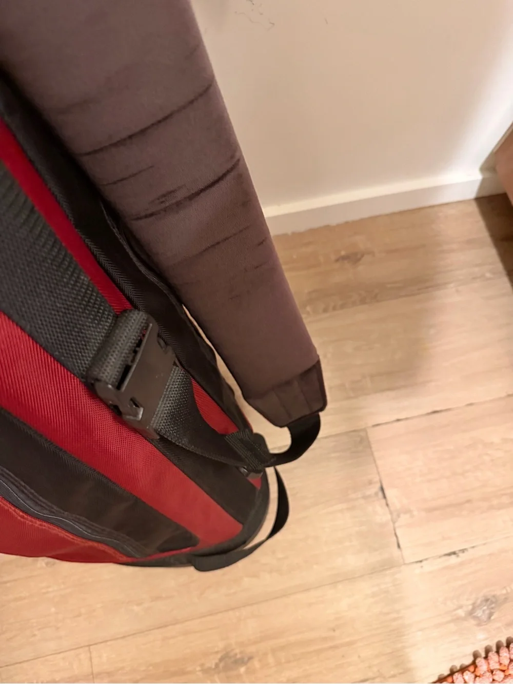 X Sport red black